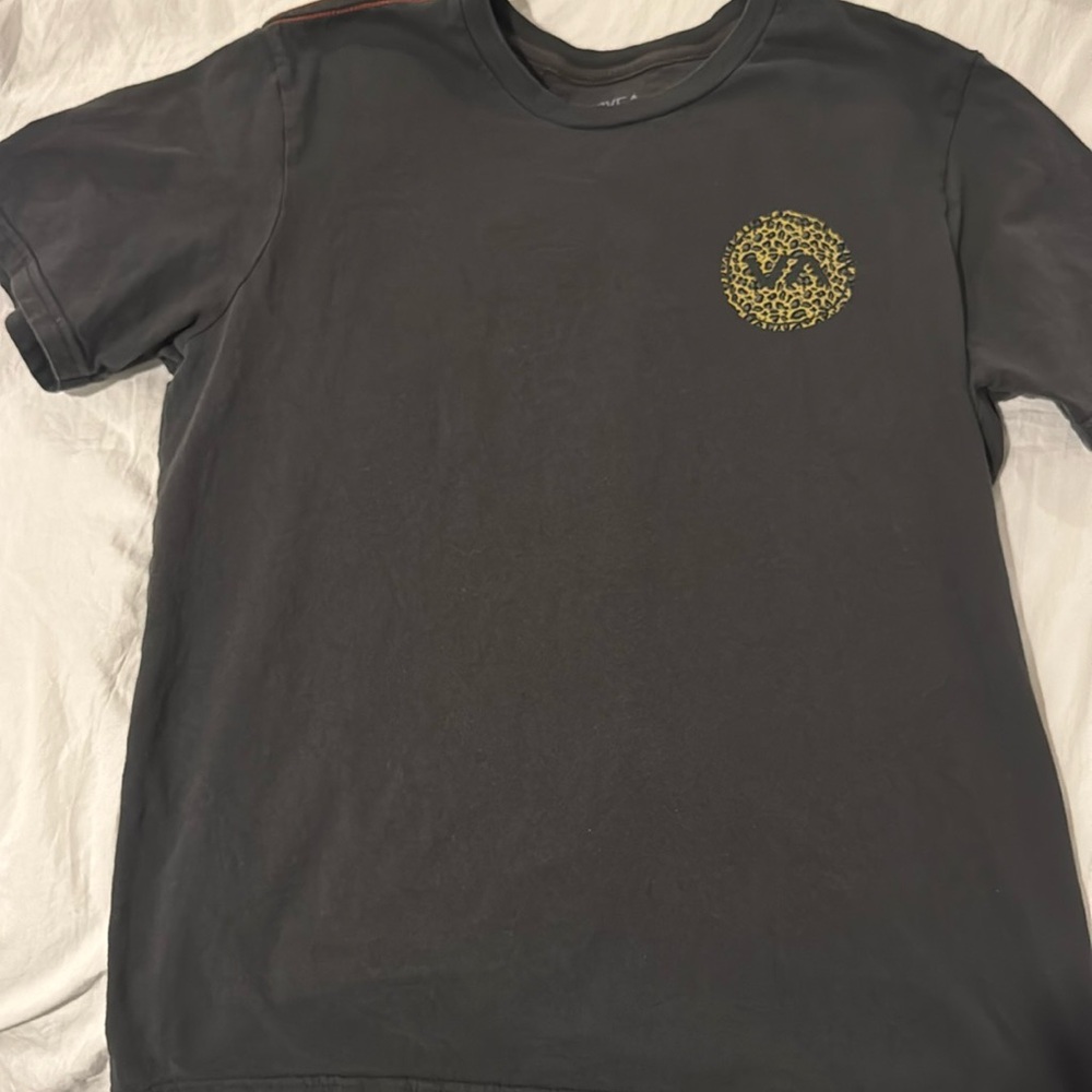 RVCA regular fit size S tee